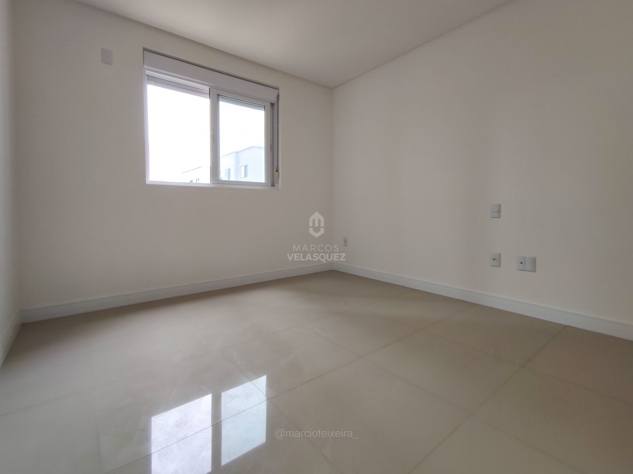 Apartamento à venda com 3 quartos, 133m² - Foto 16