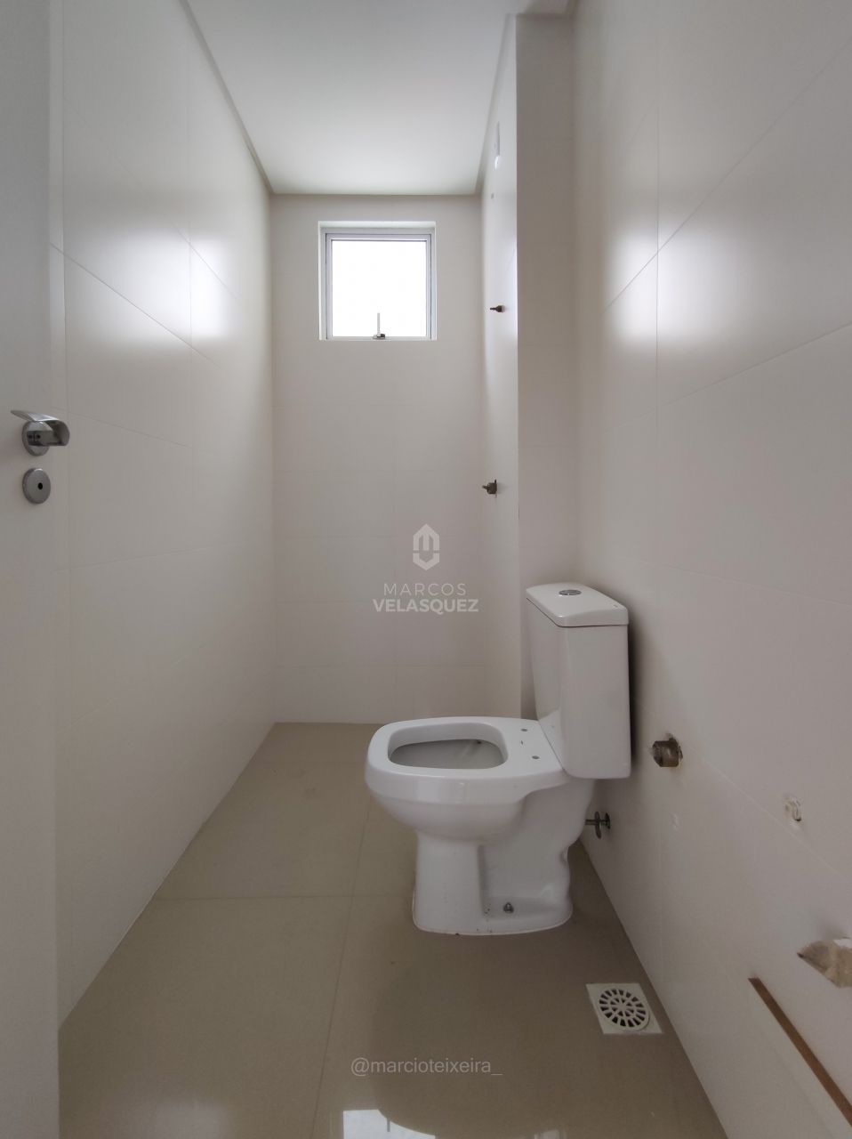 Apartamento à venda com 3 quartos, 133m² - Foto 18