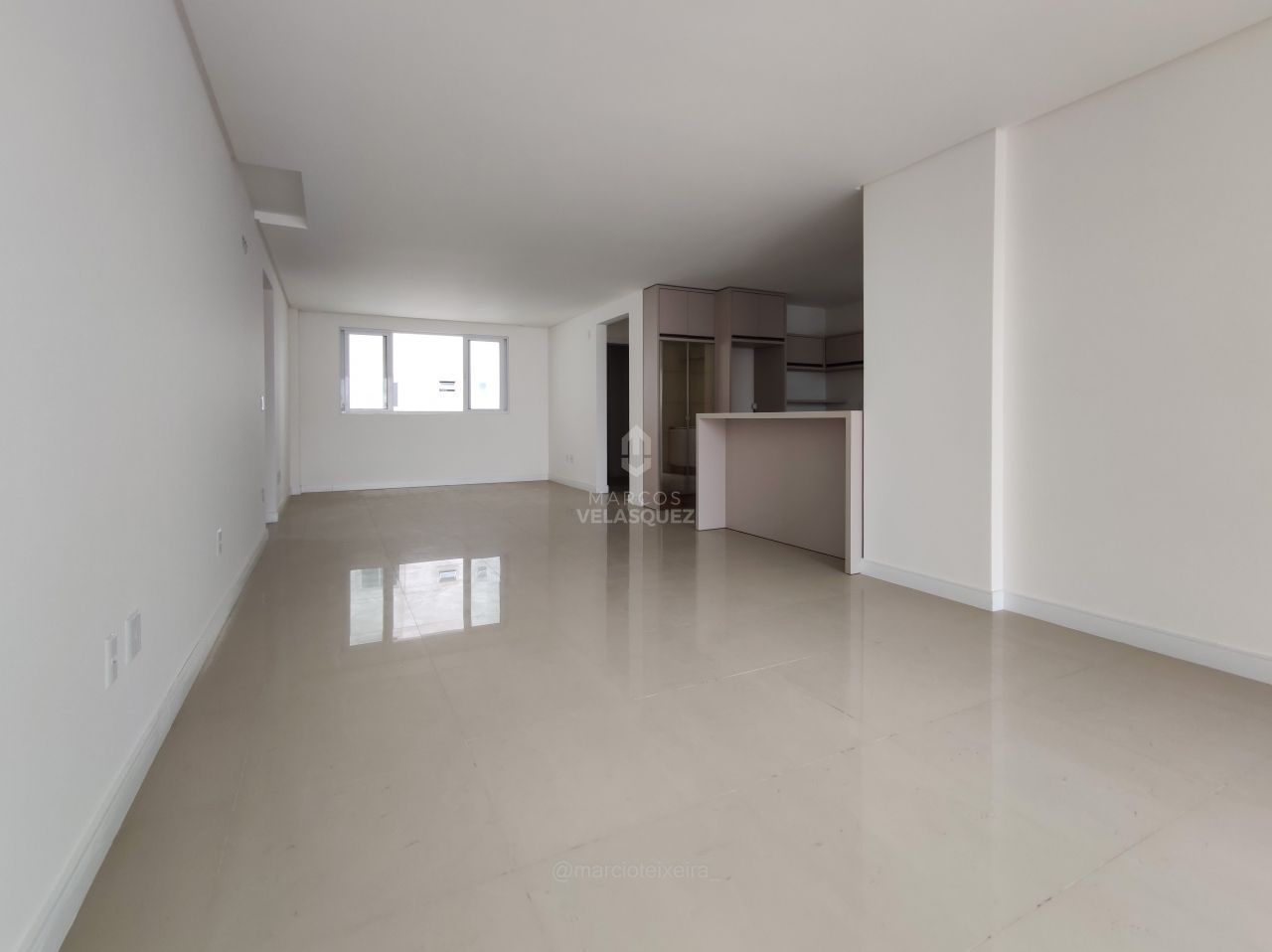 Apartamento à venda com 3 quartos, 133m² - Foto 5