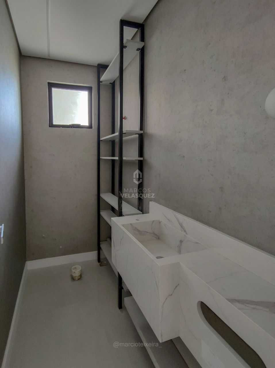 Apartamento à venda com 3 quartos, 135m² - Foto 28