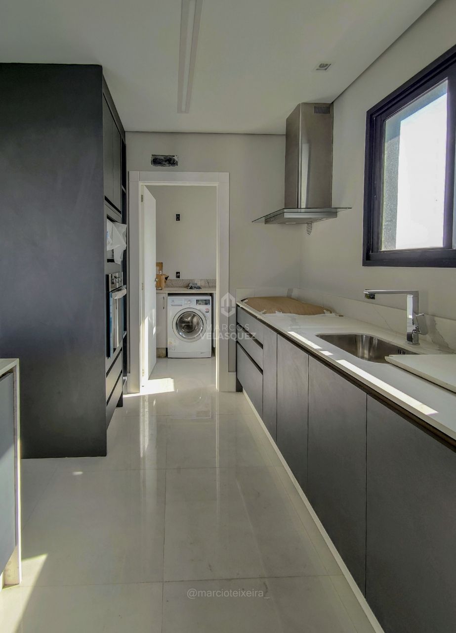 Apartamento à venda com 3 quartos, 135m² - Foto 20