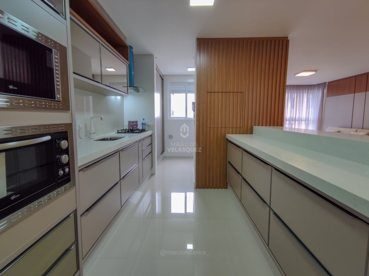 Apartamento à venda com 3 quartos, 133m² - Foto 11