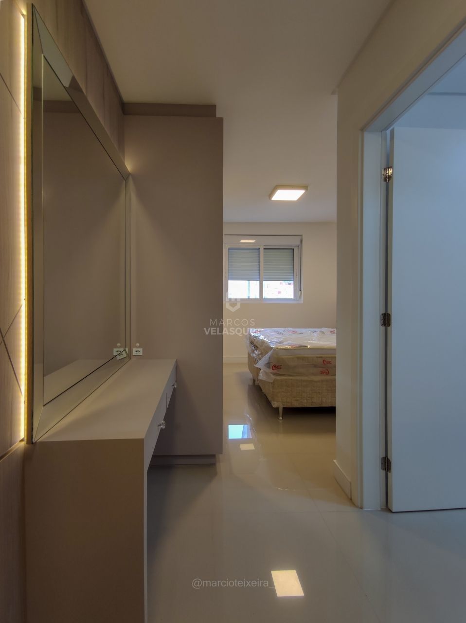 Apartamento à venda com 3 quartos, 133m² - Foto 27