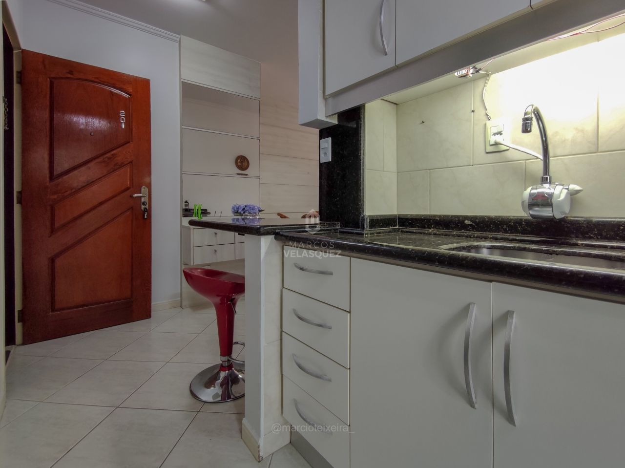 Apartamento à venda com 3 quartos, 108m² - Foto 10