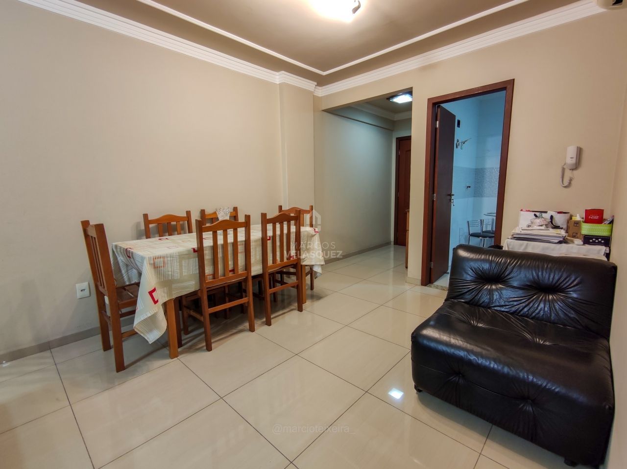 Apartamento à venda com 2 quartos, 76m² - Foto 9