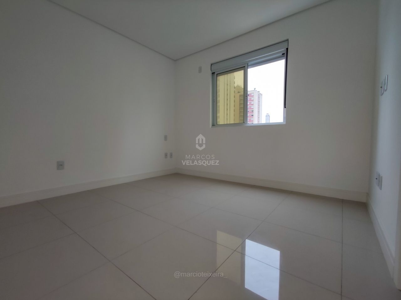 Apartamento à venda com 3 quartos, 129m² - Foto 21