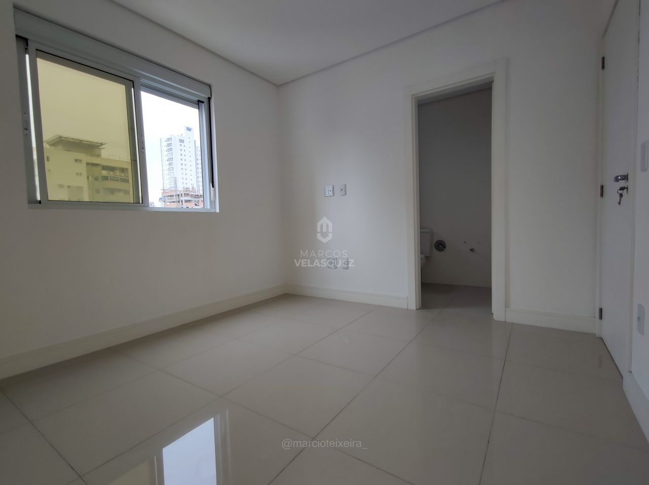 Apartamento à venda com 3 quartos, 129m² - Foto 22