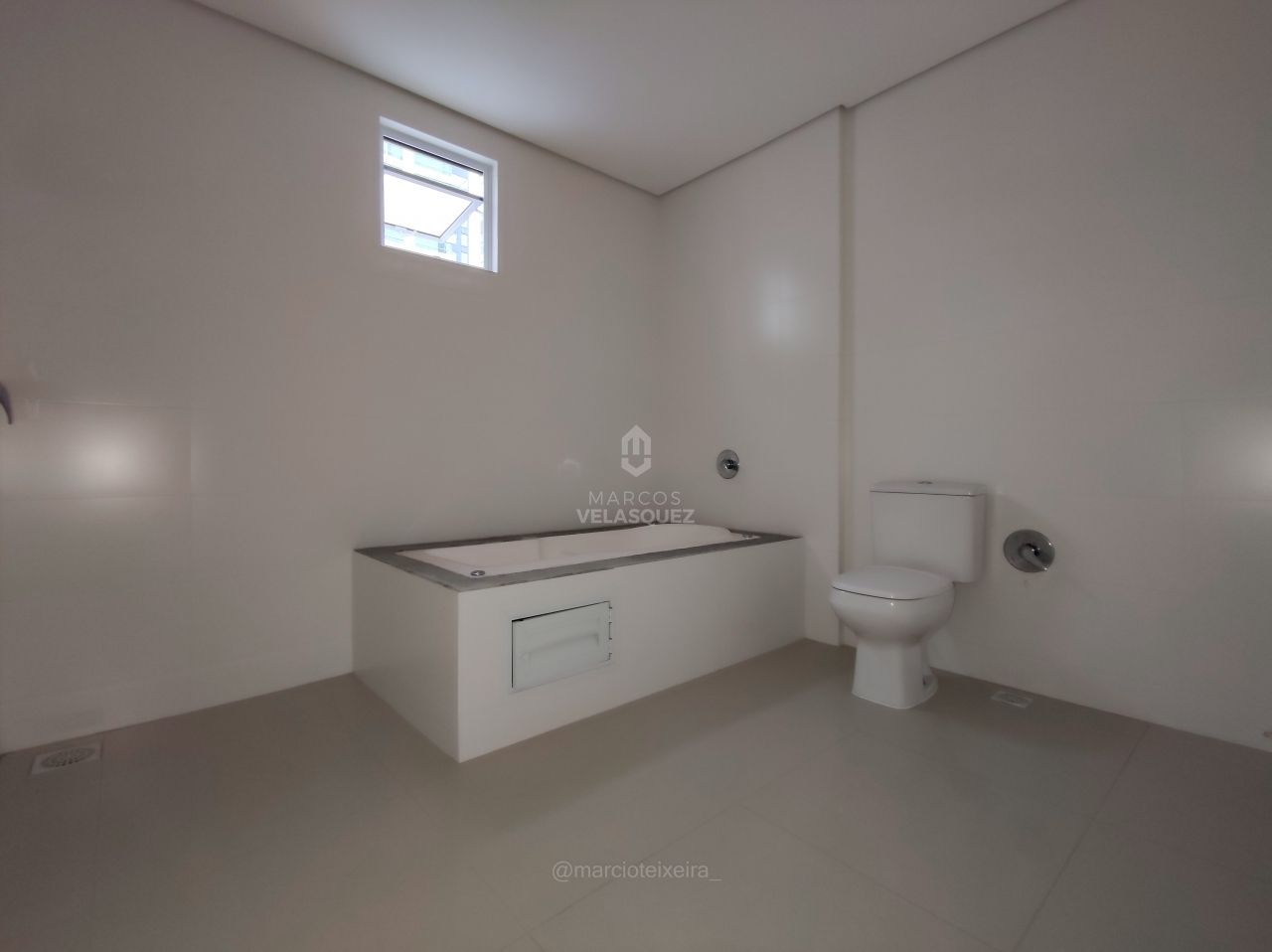 Apartamento à venda com 3 quartos, 129m² - Foto 15