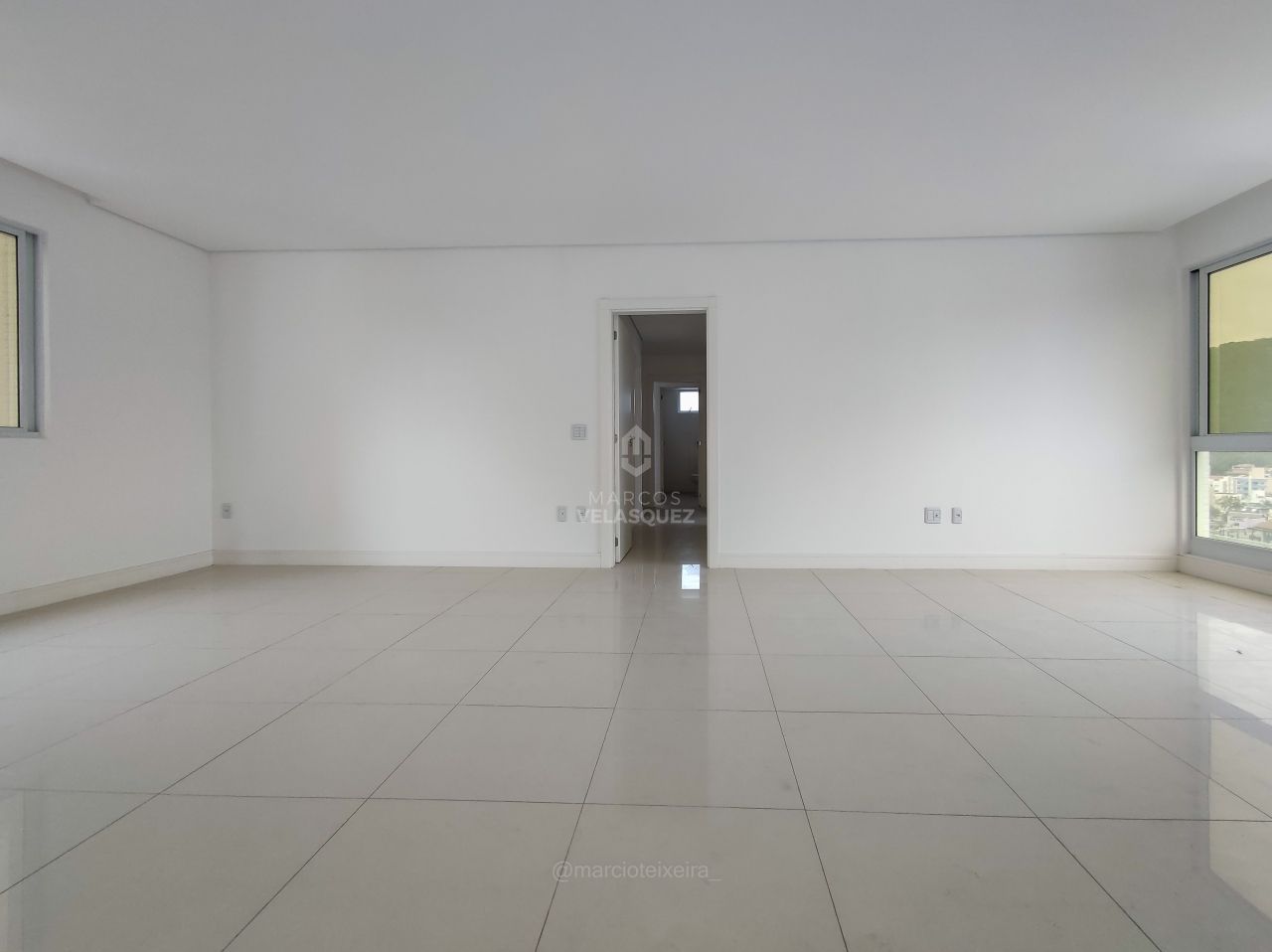 Apartamento à venda com 3 quartos, 129m² - Foto 11