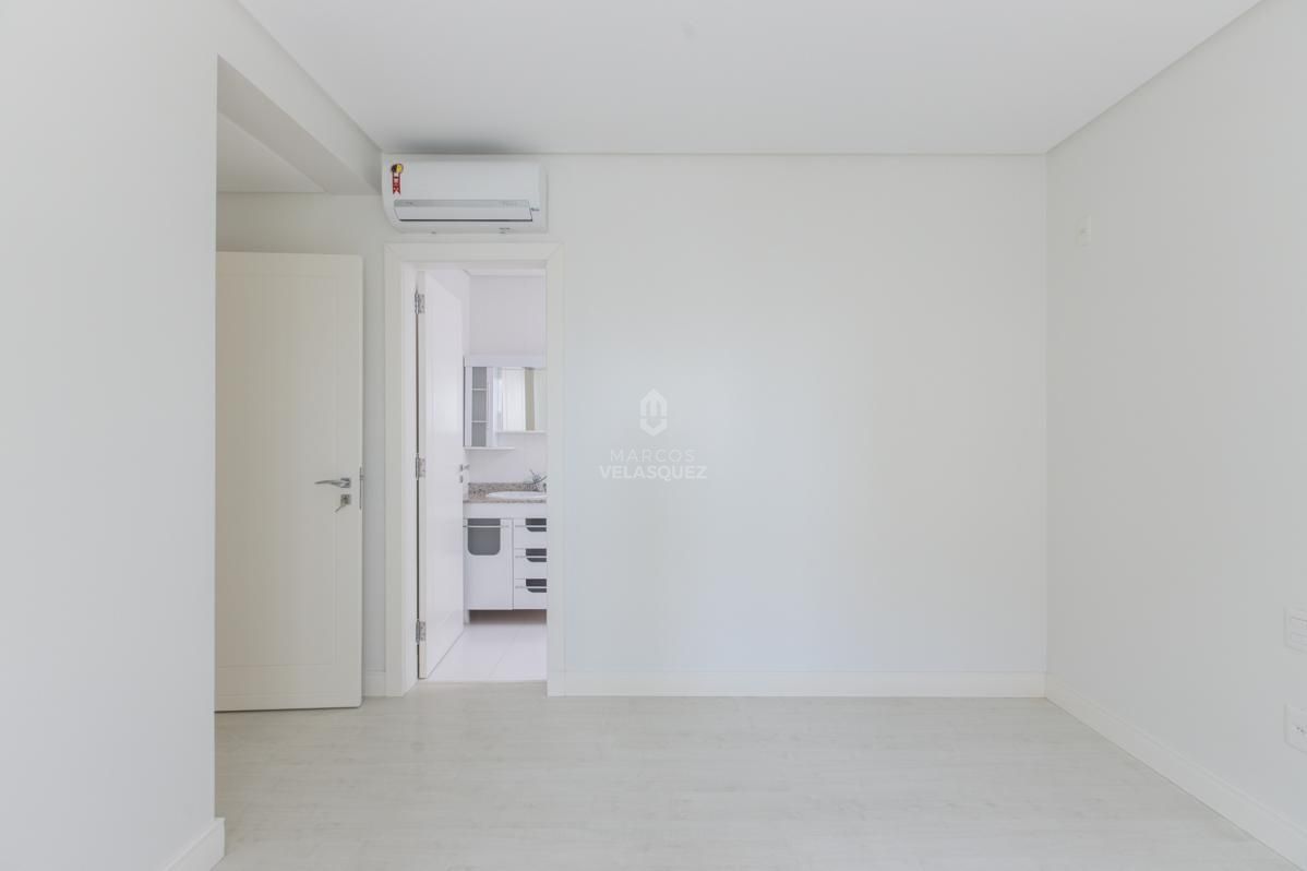 Apartamento à venda com 3 quartos, 193m² - Foto 23