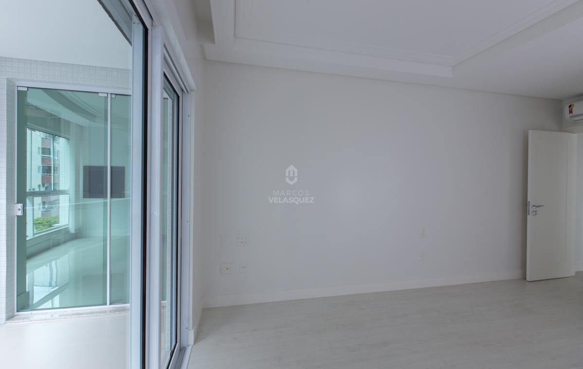 Apartamento à venda com 3 quartos, 193m² - Foto 38