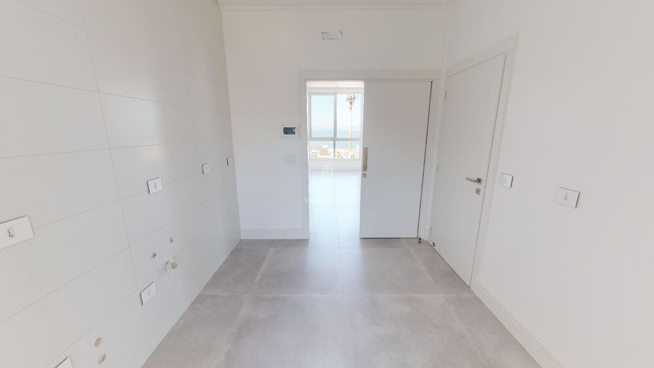 Apartamento à venda com 3 quartos, 196m² - Foto 9