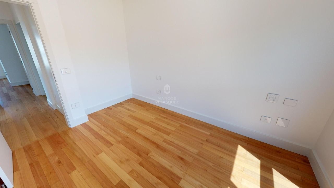 Apartamento à venda com 3 quartos, 196m² - Foto 12