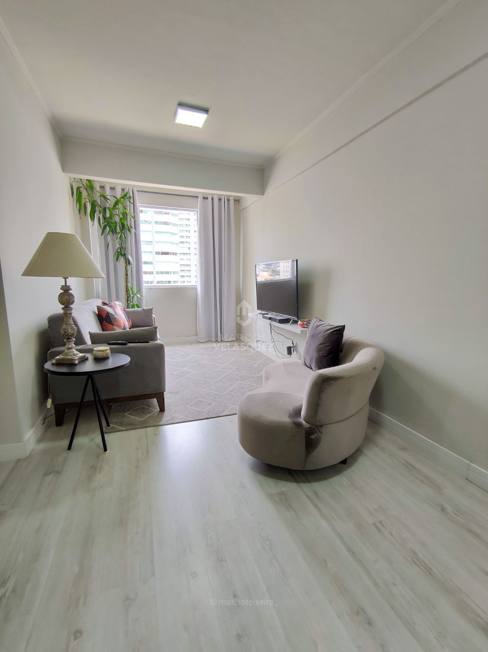 Apartamento à venda com 2 quartos, 109m² - Foto 4