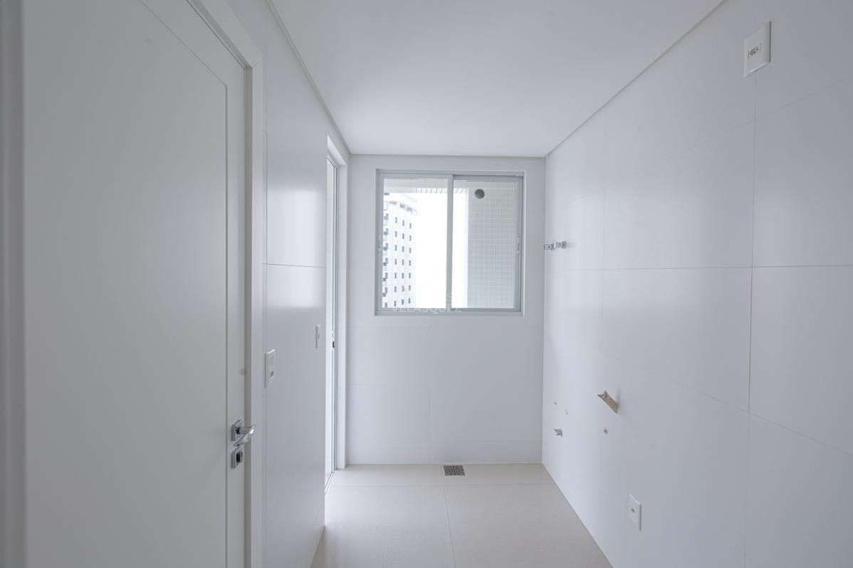 Apartamento à venda com 4 quartos, 167m² - Foto 13