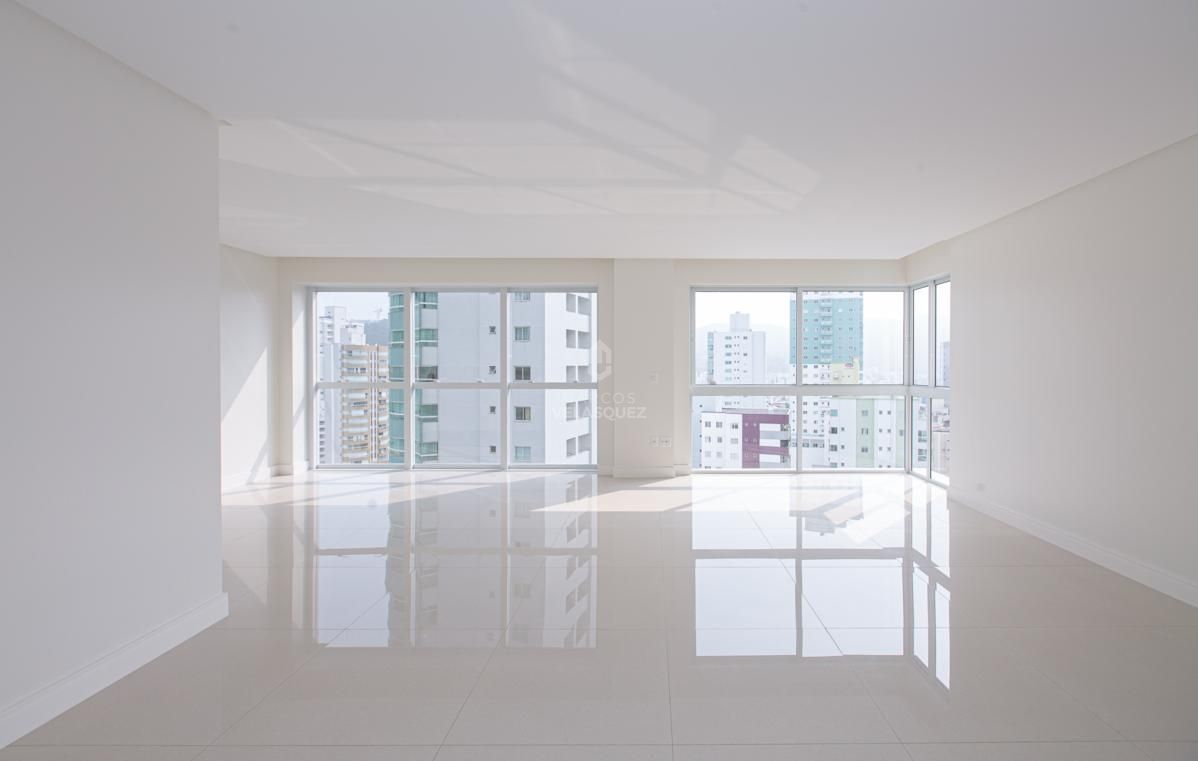 Apartamento, 4 quartos, 167 m² - Foto 2