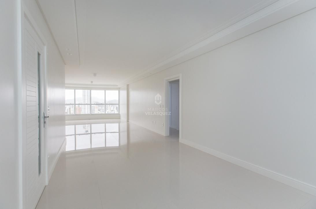 Apartamento, 3 quartos, 142 m² - Foto 1