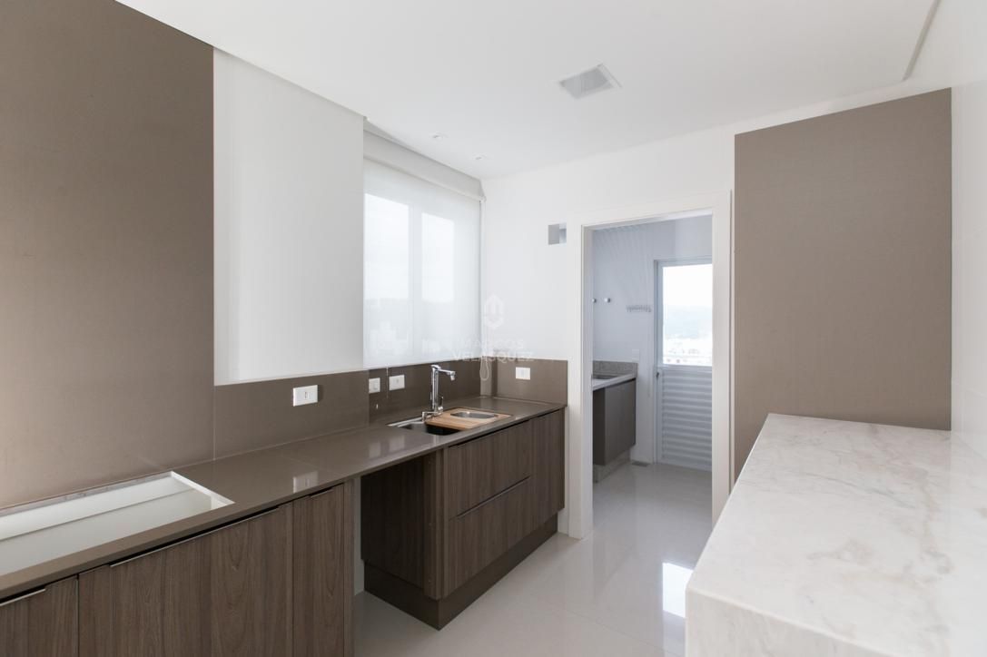 Apartamento à venda com 3 quartos, 142m² - Foto 16