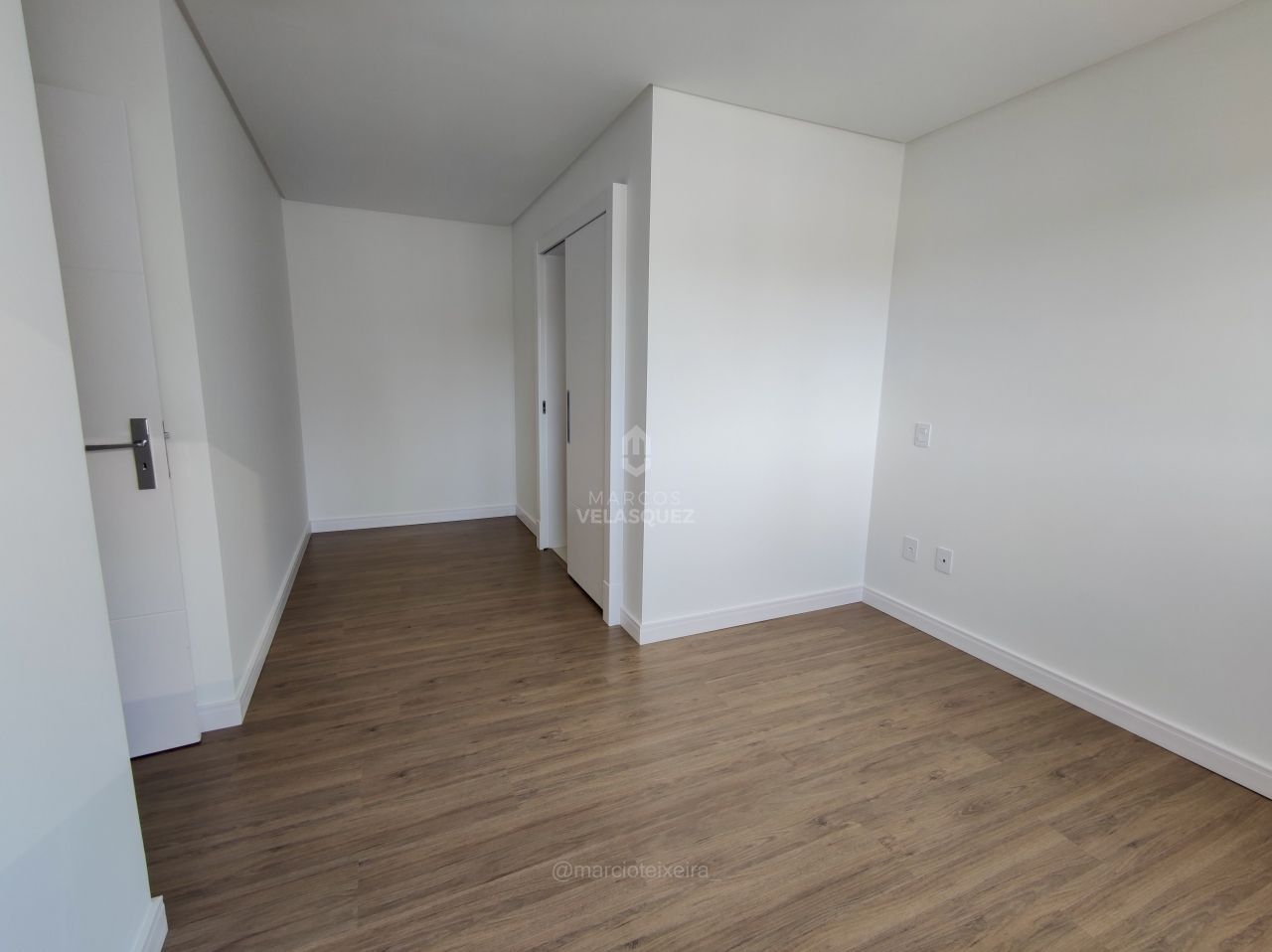 Apartamento à venda com 4 quartos, 155m² - Foto 28