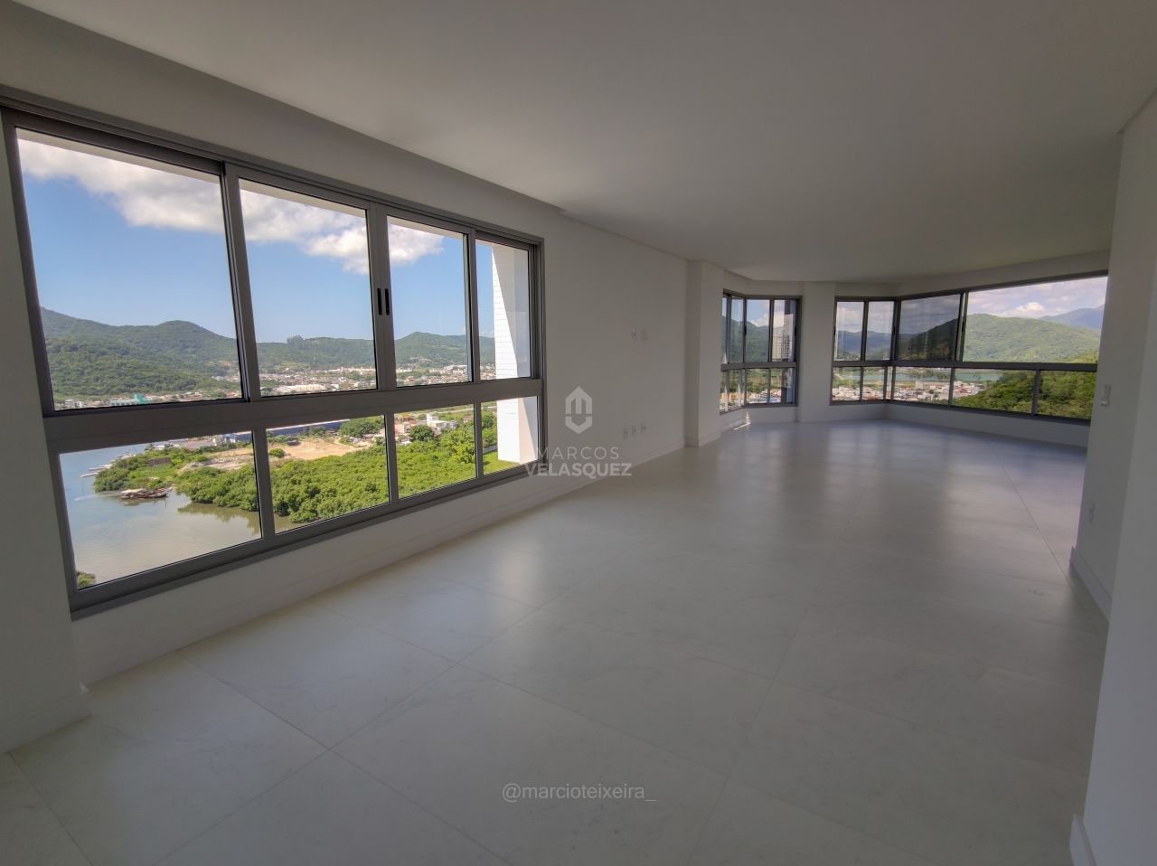 Apartamento, 4 quartos, 155 m² - Foto 2