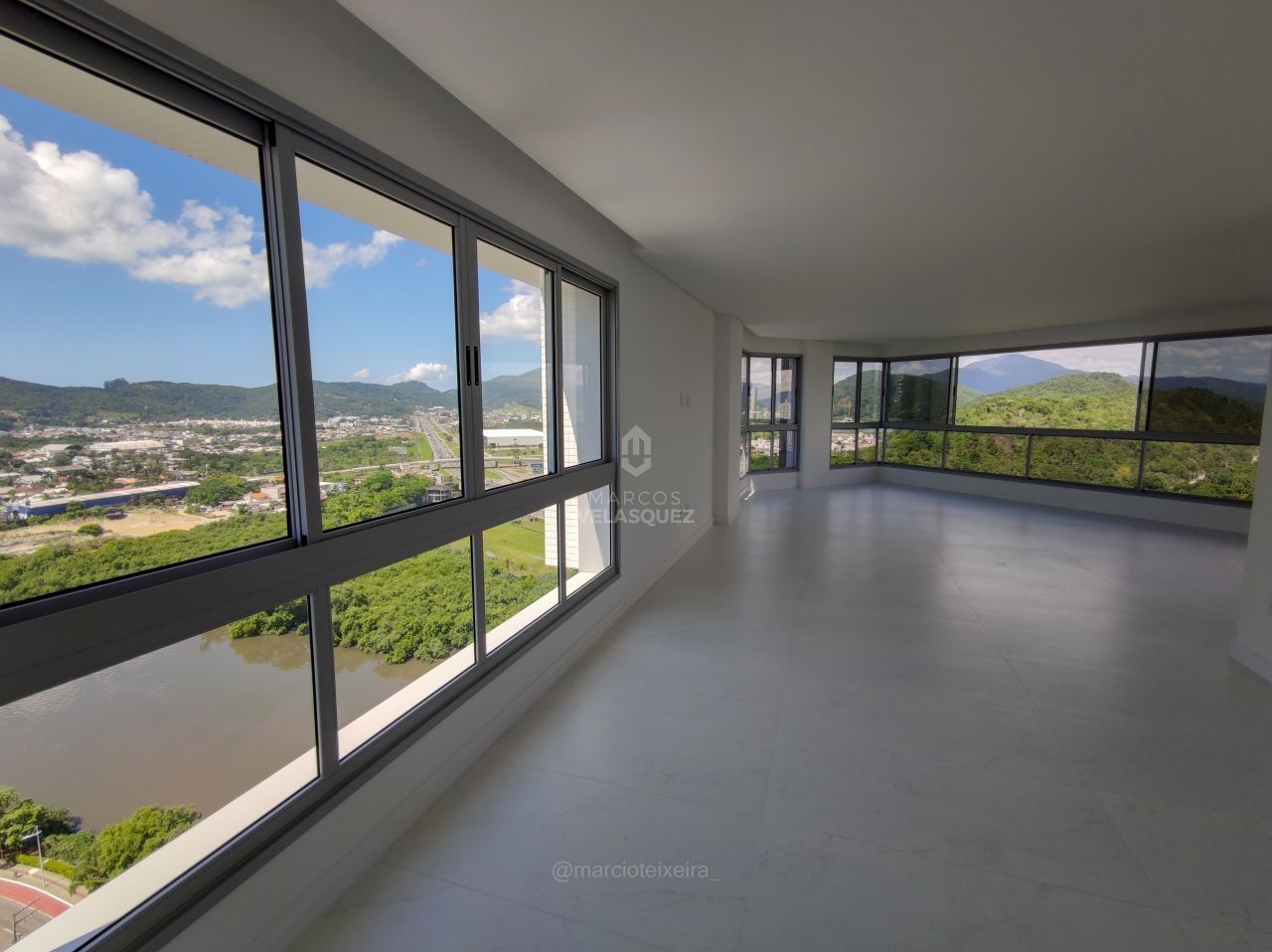 Apartamento, 4 quartos, 155 m² - Foto 1