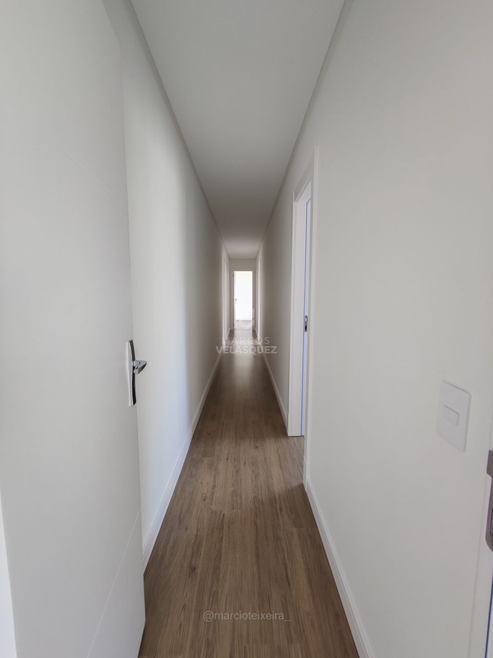 Apartamento à venda com 4 quartos, 155m² - Foto 18