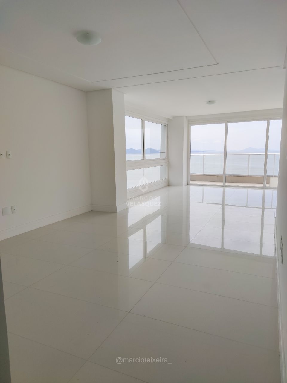 Apartamento à venda com 3 quartos, 160m² - Foto 19