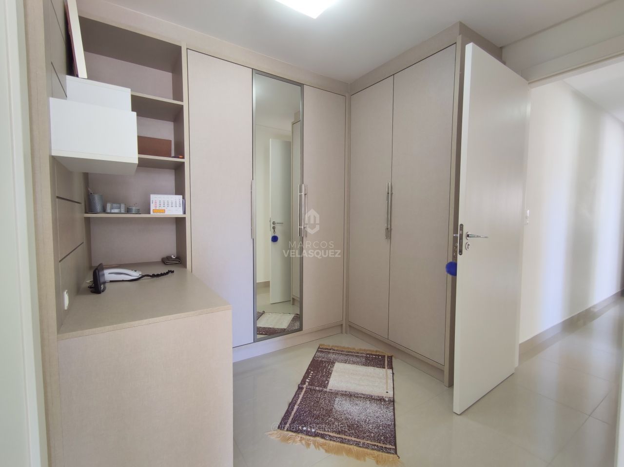 Apartamento à venda com 3 quartos, 104m² - Foto 11