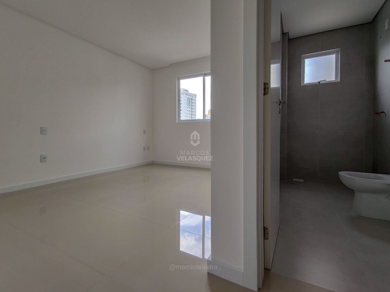 Cobertura à venda com 3 quartos, 208m² - Foto 14