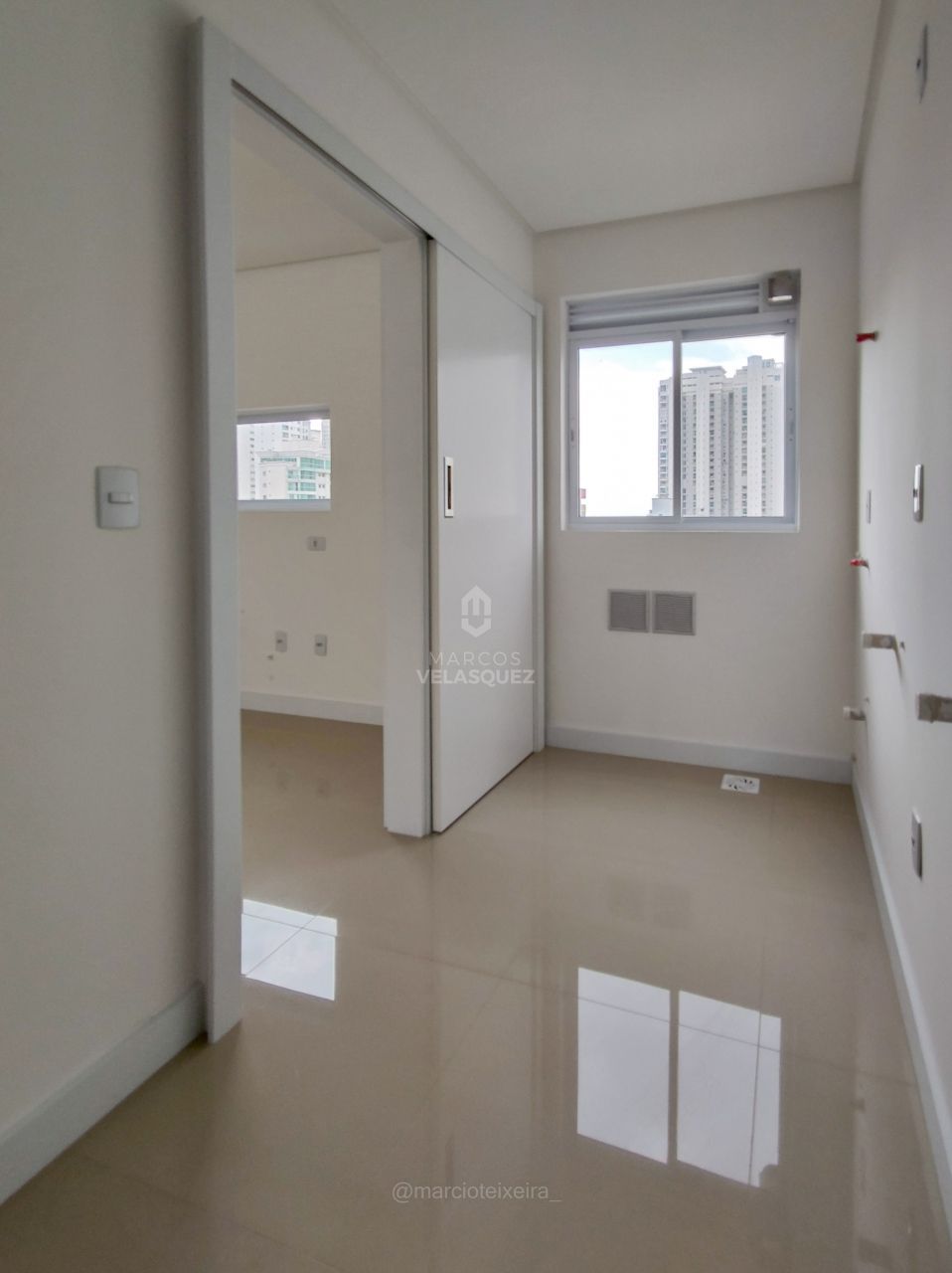 Cobertura à venda com 3 quartos, 208m² - Foto 6