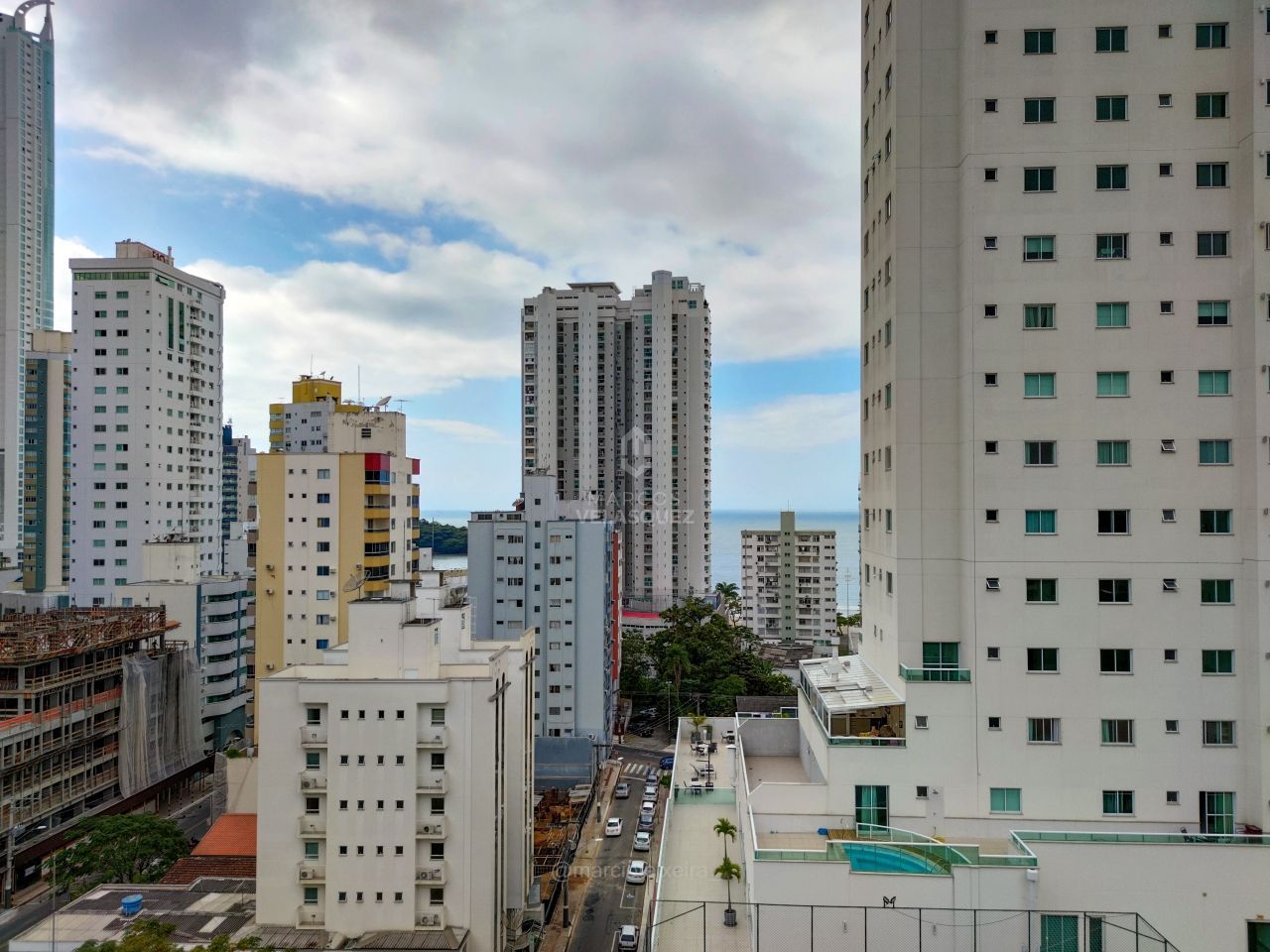 Cobertura, 3 quartos, 208 m² - Foto 3