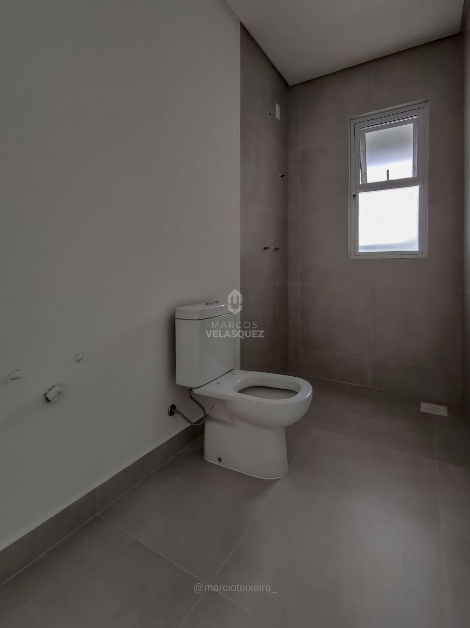 Apartamento à venda com 3 quartos, 97m² - Foto 10