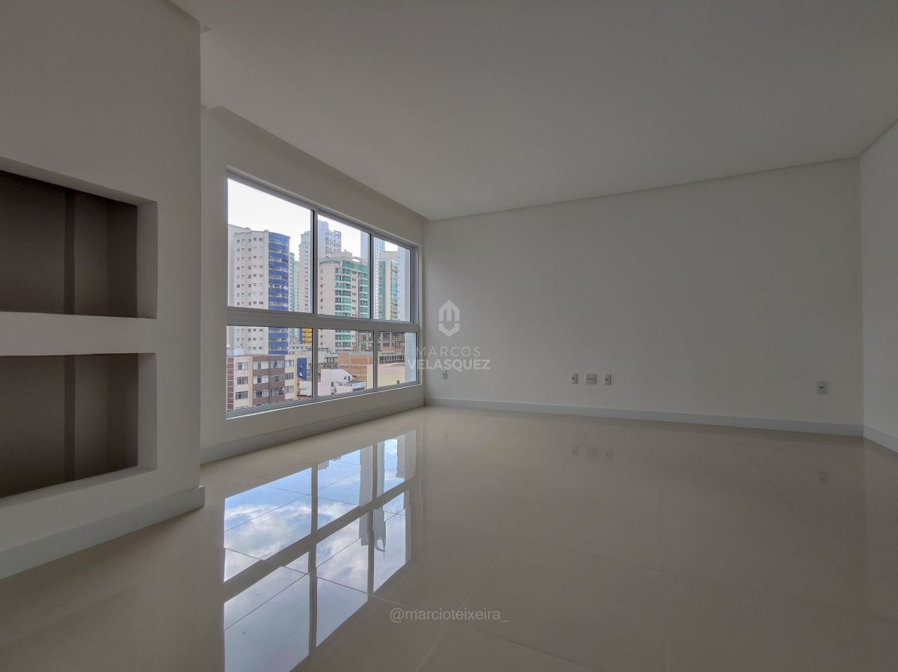 Apartamento à venda com 3 quartos, 97m² - Foto 6