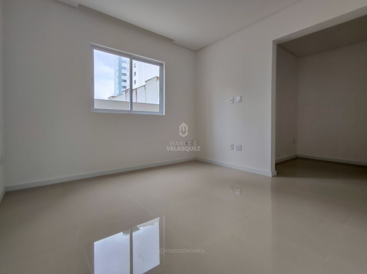 Apartamento à venda com 3 quartos, 208m² - Foto 22