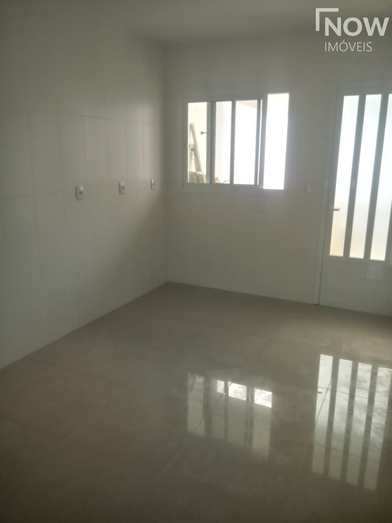 Casa à venda com 3 quartos, 67m² - Foto 11