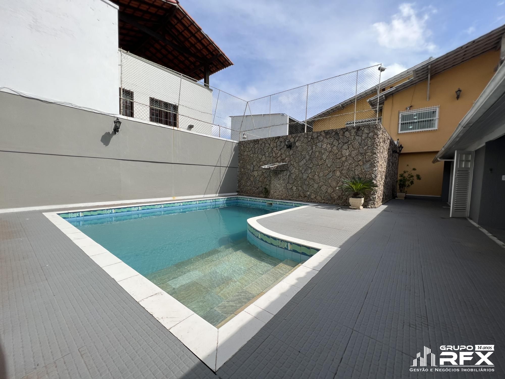 Casa 4 dormitórios à venda São Francisco Niterói/RJ