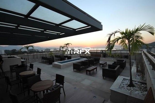 Sala comercial à venda  no São Domingos - Niterói, RJ. Imóveis