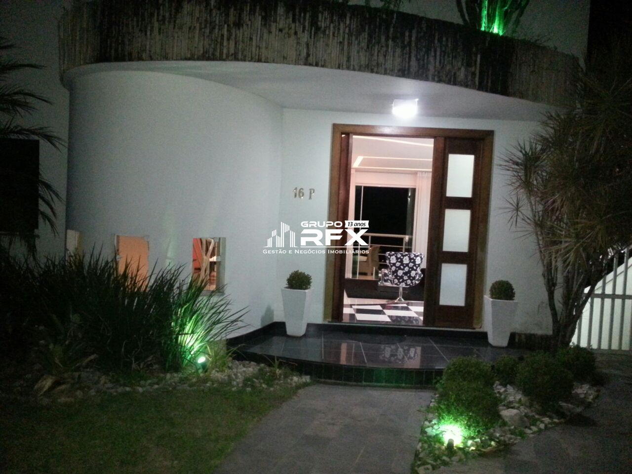 Casa de Condomínio de 4 quartos, 600m² no bairro Badu, em Niterói | Eu Corretor