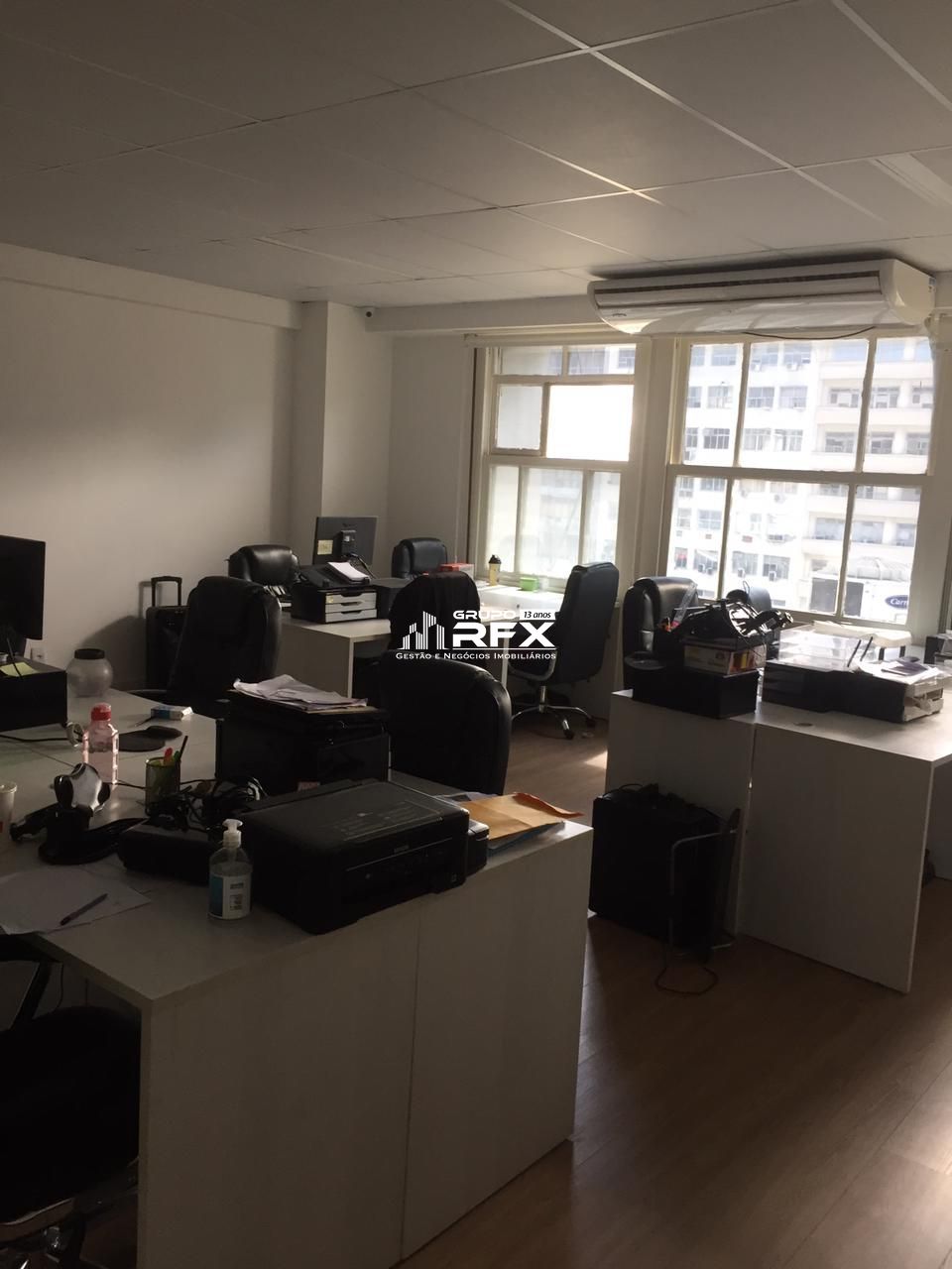 Sala Comercial de 10 quartos, 400m² no bairro Centro, em Rio de Janeiro | Eu Corretor