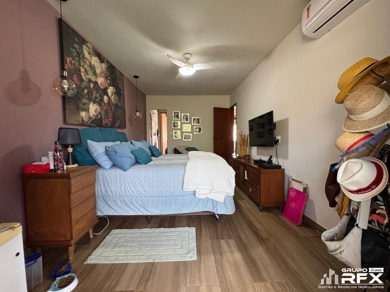 Casa com 4 Dormitórios para alugar, 250 m² por R$ 5.500,00 Casa com 4 Dormitórios para alugar, 250 m² por R$ 5.500,00