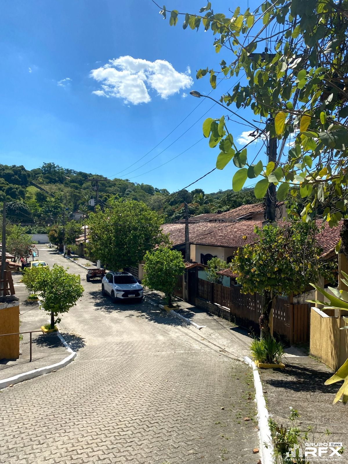 Casa com 2 Dormitórios à venda, 111 m² por R$ 330.000,00 Casa com 2 Dormitórios à venda, 111 m² por R$ 330.000,00