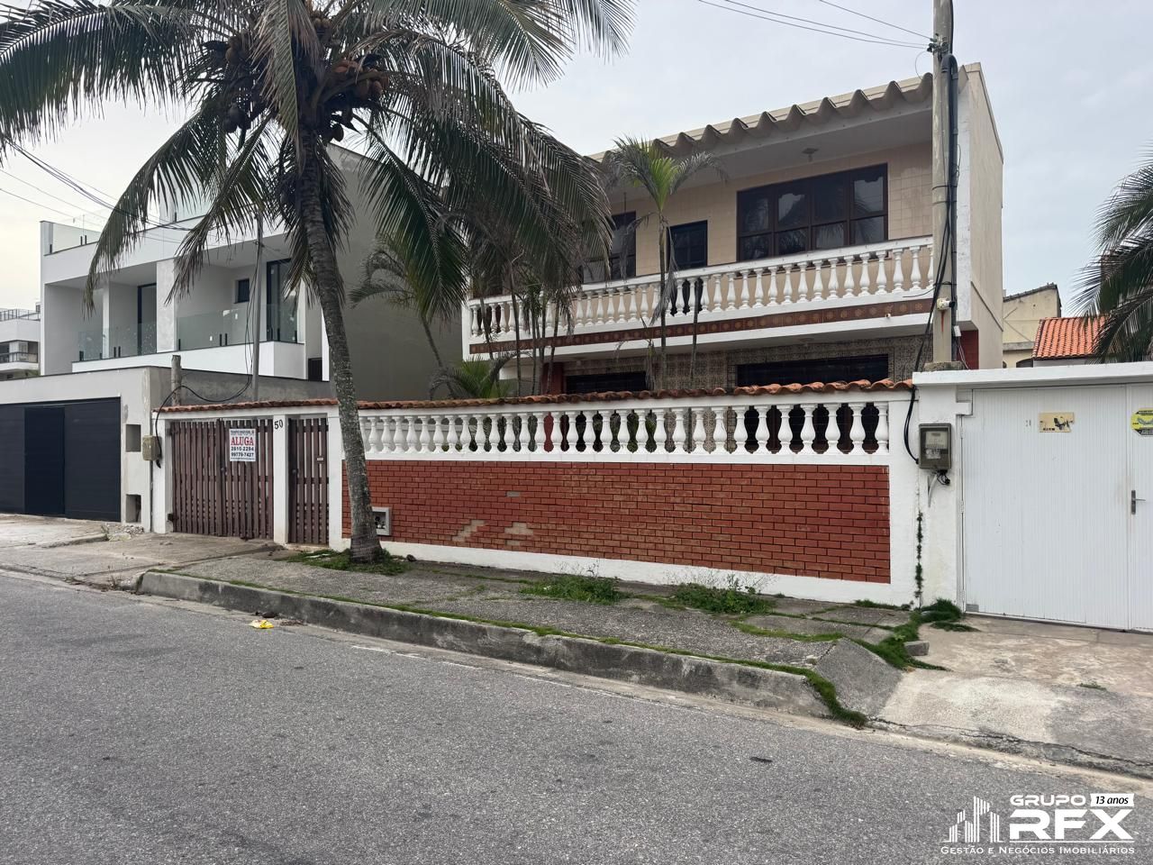 Casa com 4 Dormitórios para alugar, 300 m² por R$ 4.000,00 Casa com 4 Dormitórios para alugar, 300 m² por R$ 4.000,00