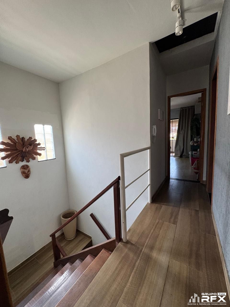 Casa com 4 Dormitórios para alugar, 250 m² por R$ 5.500,00 Casa com 4 Dormitórios para alugar, 250 m² por R$ 5.500,00