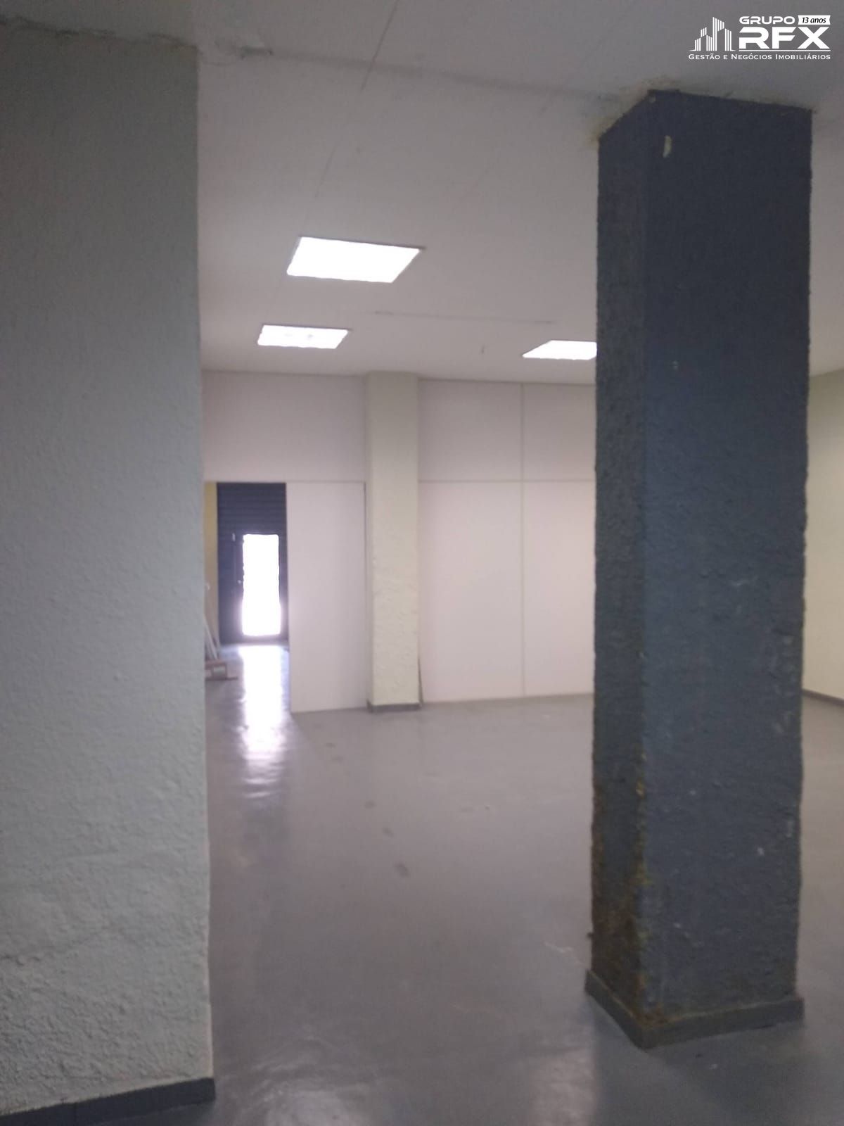 Loja / Salão / Ponto Comercial de 200m² no bairro Patronato, em São Gonçalo | Eu Corretor