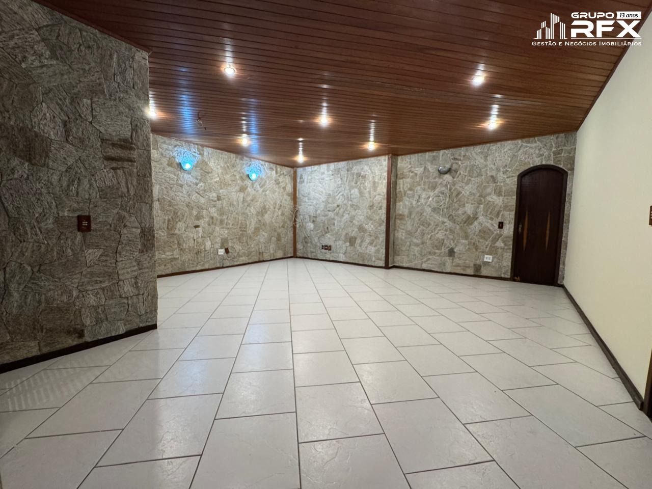 Casa de 4 quartos, 339m² no bairro Pendotiba, em Niterói | Eu Corretor