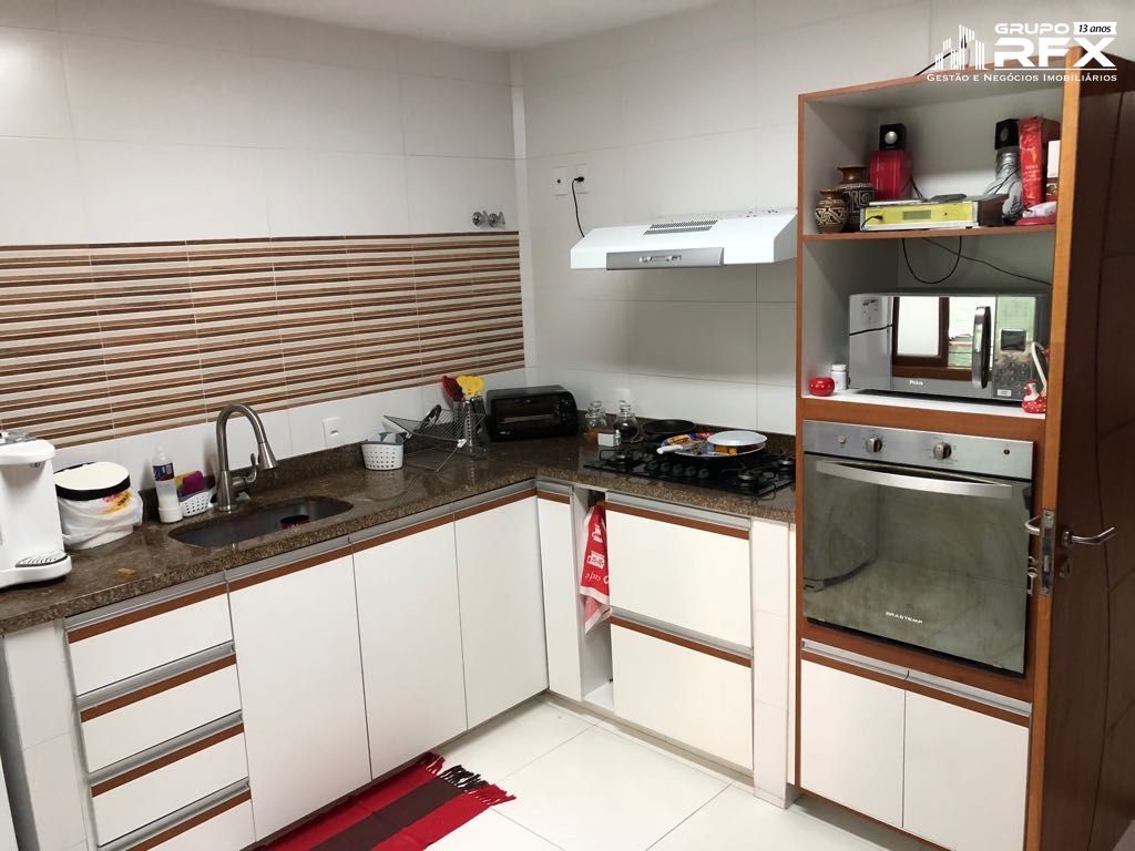 Casa de Condomínio de 4 quartos, 500m² no bairro Badu, em Niterói | Eu Corretor
