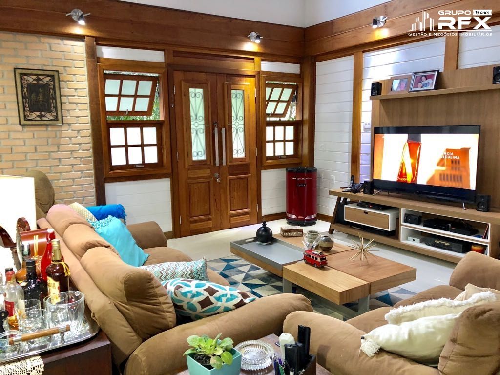Casa de Condomínio de 4 quartos, 500m² no bairro Badu, em Niterói | Eu Corretor