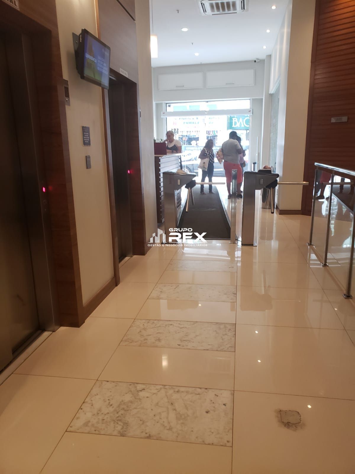 Sala Comercial de 1 quarto, 27m² no bairro Centro, em Niterói | Eu Corretor