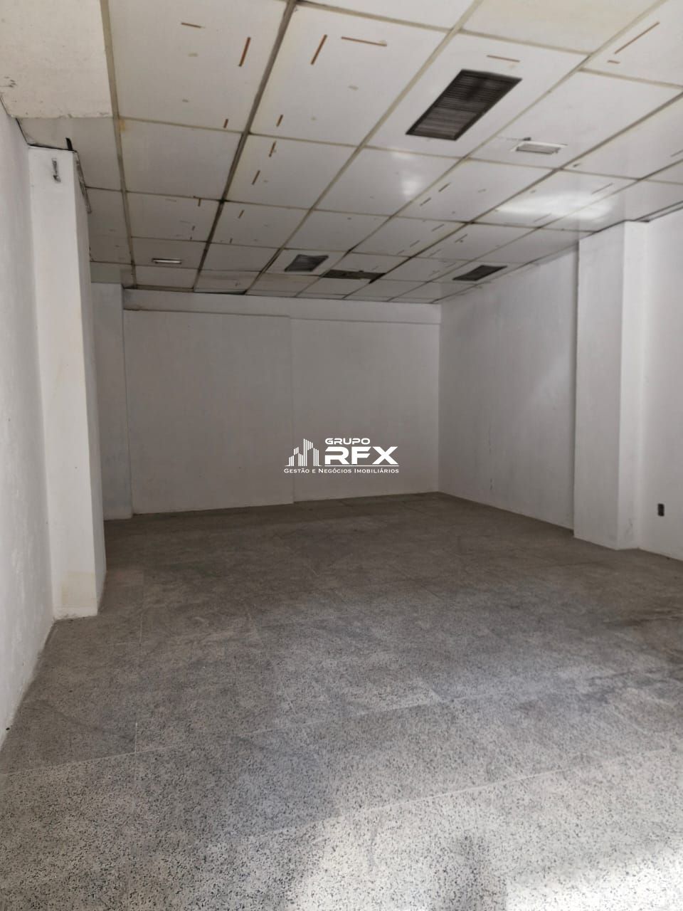 Loja / Salão / Ponto Comercial de 34m² no bairro Centro, em Niterói | Eu Corretor