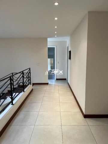 img28134610
